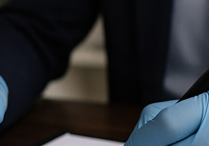 La importancia de la cadena de custodia en pruebas médicas y periciales